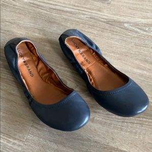 Lucky Brand Emmie navy blue ballet flats